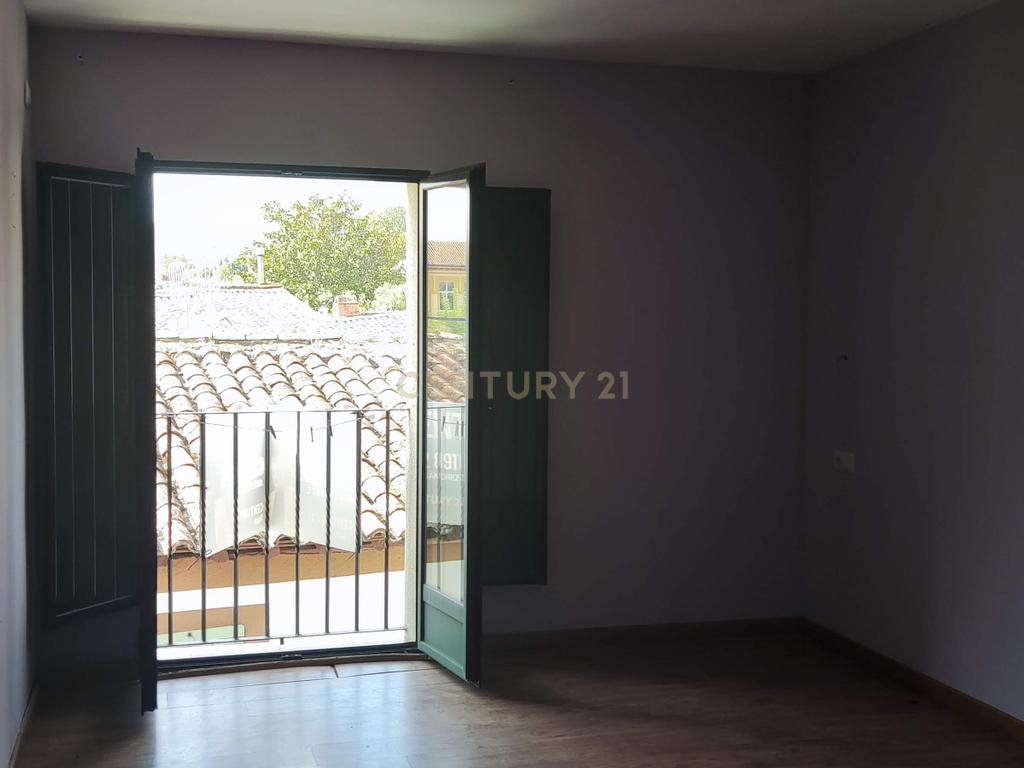 Casa Rústica com 10 Quartos e Elevador em Cáceres - Image 49