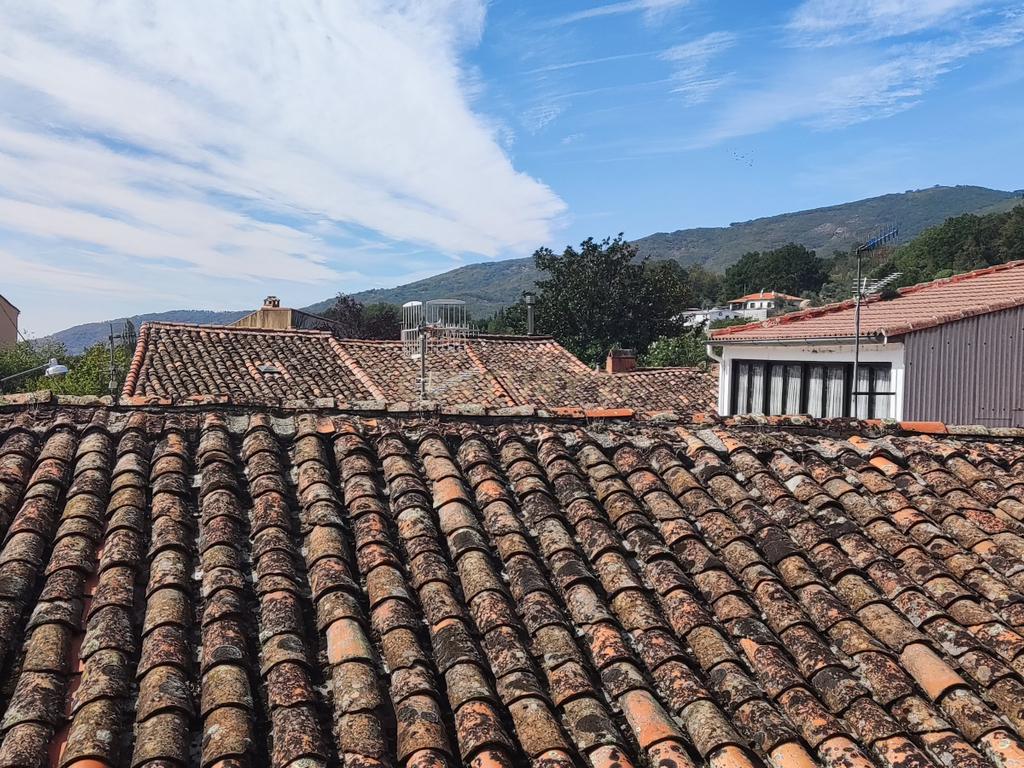 Casa Rústica com 10 Quartos e Elevador em Cáceres - Image 42
