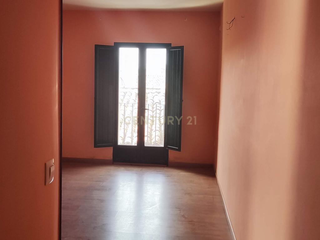 Casa Rústica com 10 Quartos e Elevador em Cáceres - Image 45