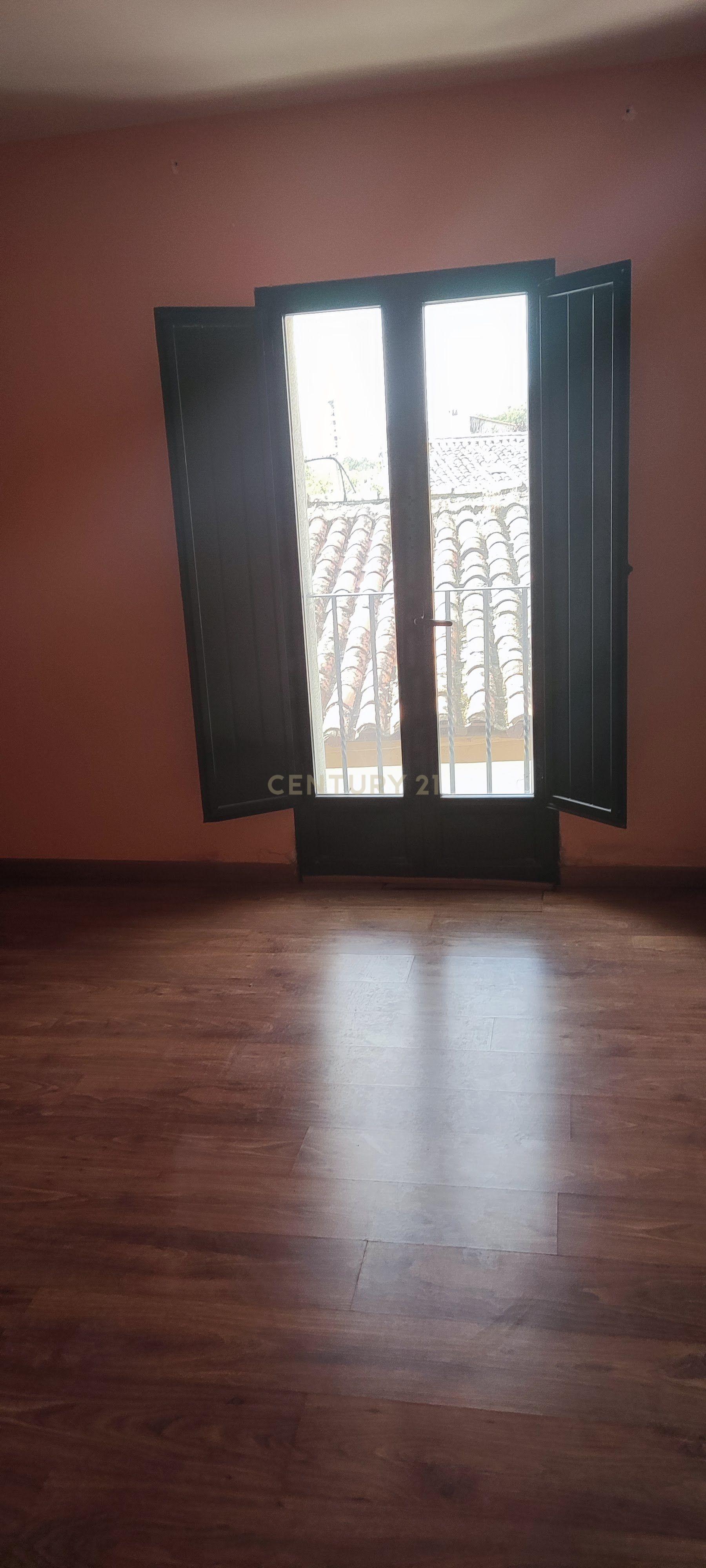 Casa Rústica com 10 Quartos e Elevador em Cáceres - Image 50