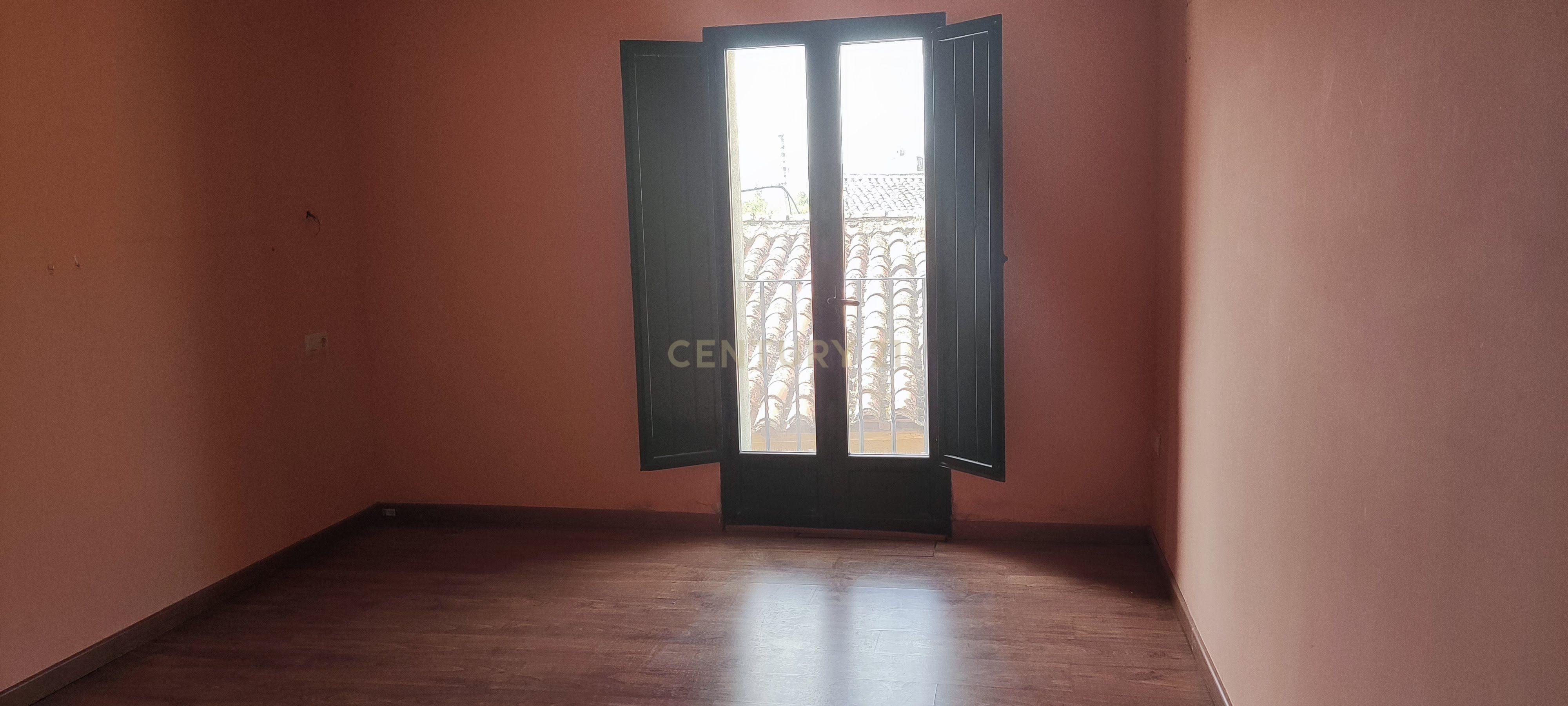 Casa Rústica com 10 Quartos e Elevador em Cáceres - Image 48