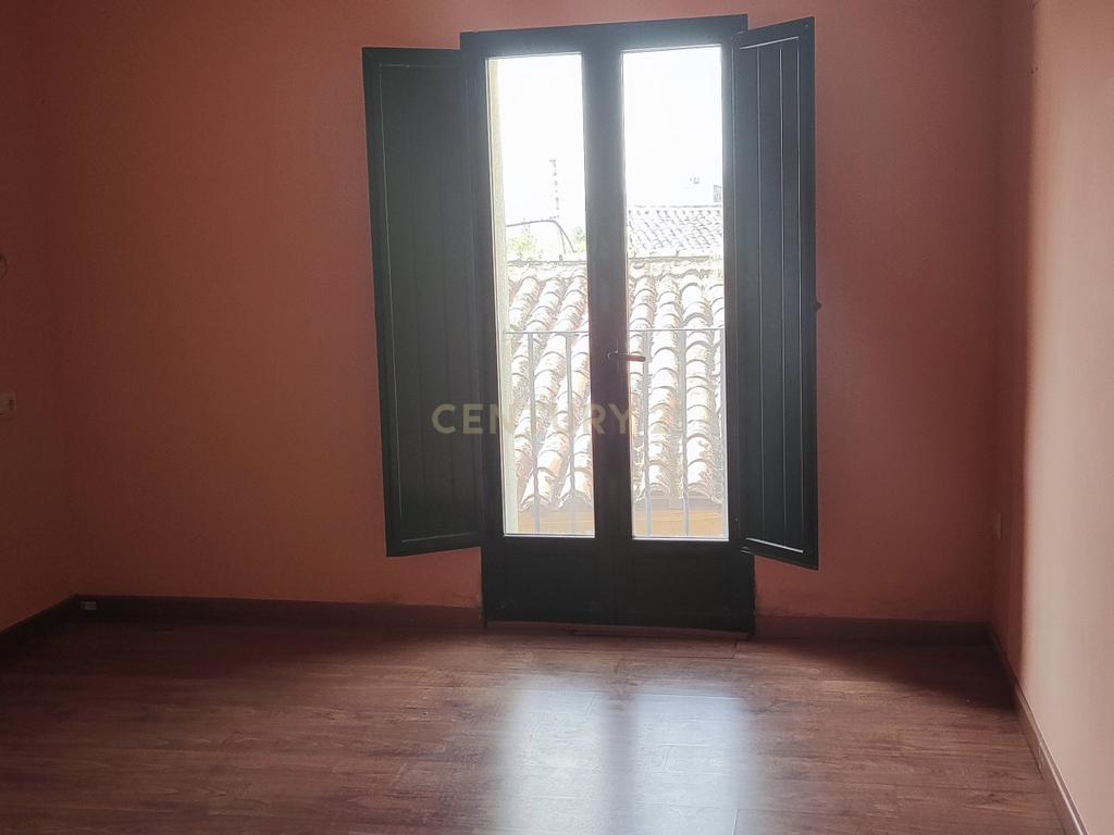 Casa Rústica com 10 Quartos e Elevador em Cáceres - Image 48