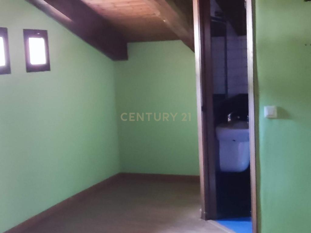 Casa Rústica com 10 Quartos e Elevador em Cáceres - Image 60