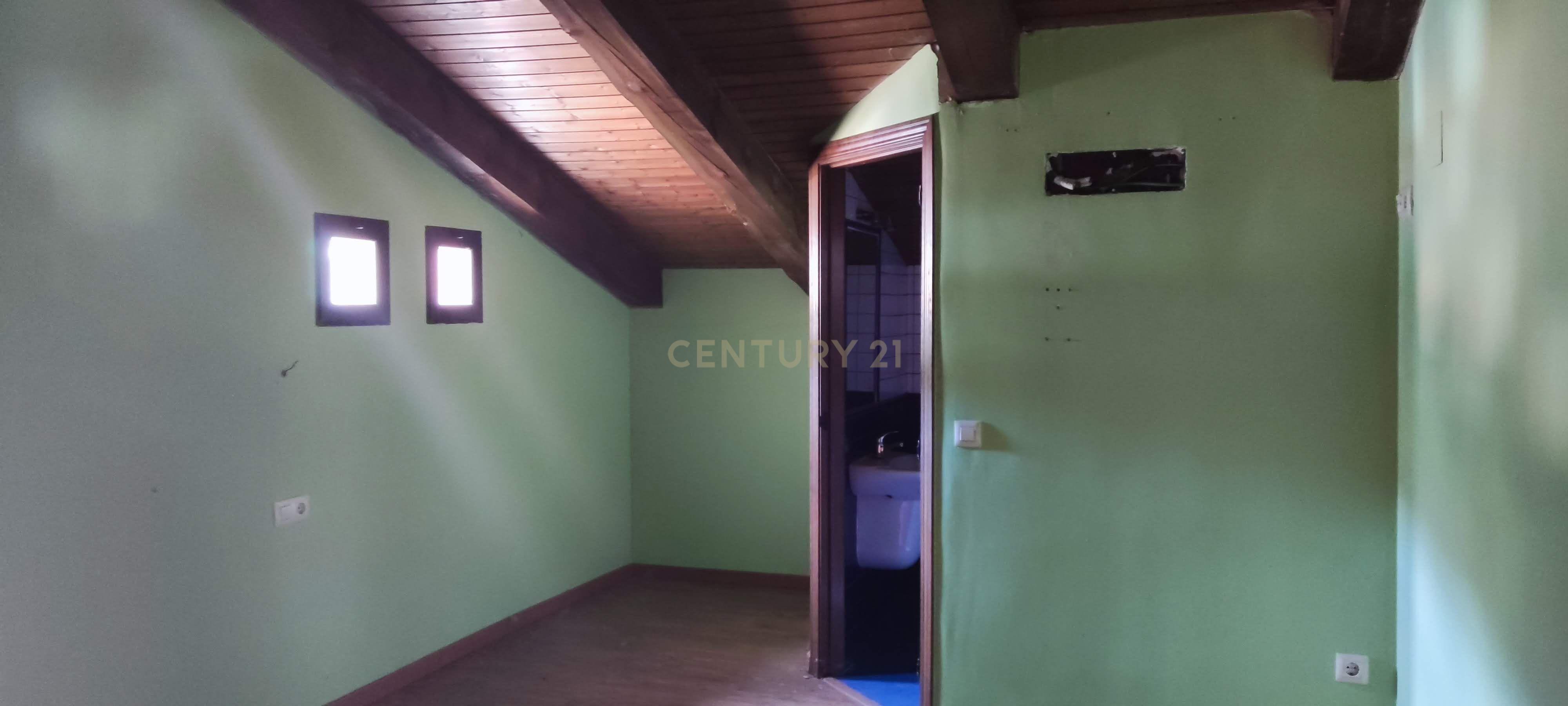 Casa Rústica com 10 Quartos e Elevador em Cáceres - Image 56
