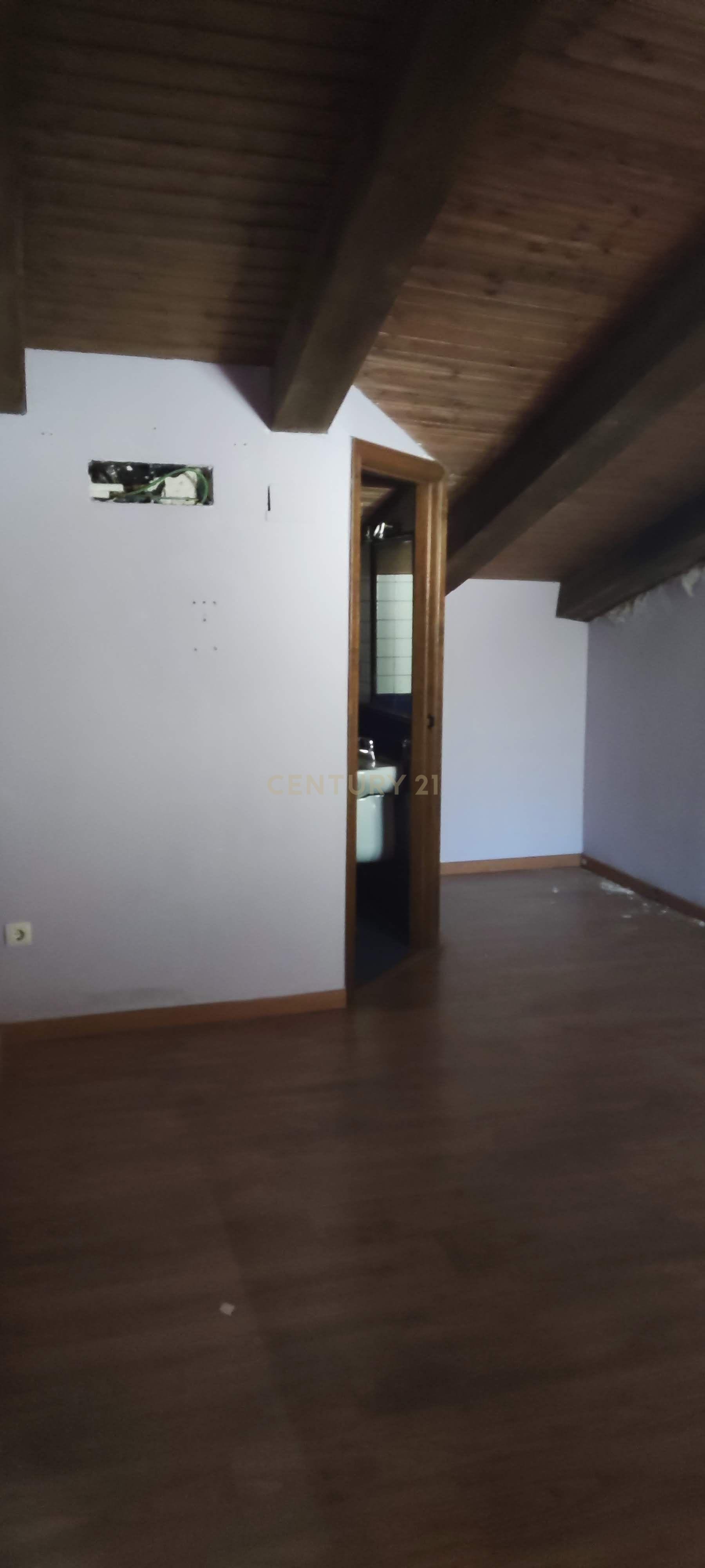 Casa Rústica com 10 Quartos e Elevador em Cáceres - Image 61