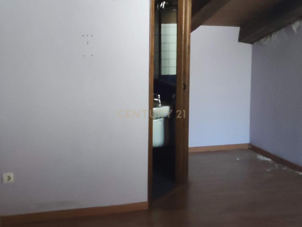 Casa Rústica com 10 Quartos e Elevador em Cáceres - Image 61