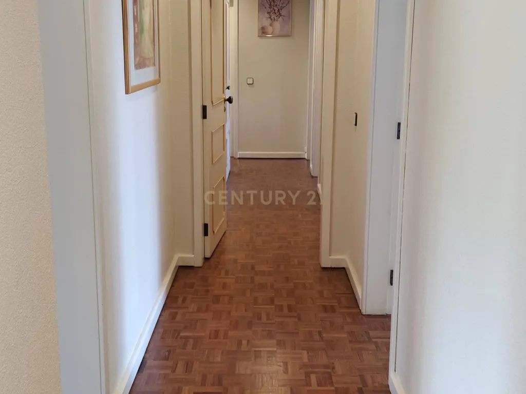 Apartamento T5 Mobilado c/ Garagem dupla fechada - Figueira da Foz - Image 23