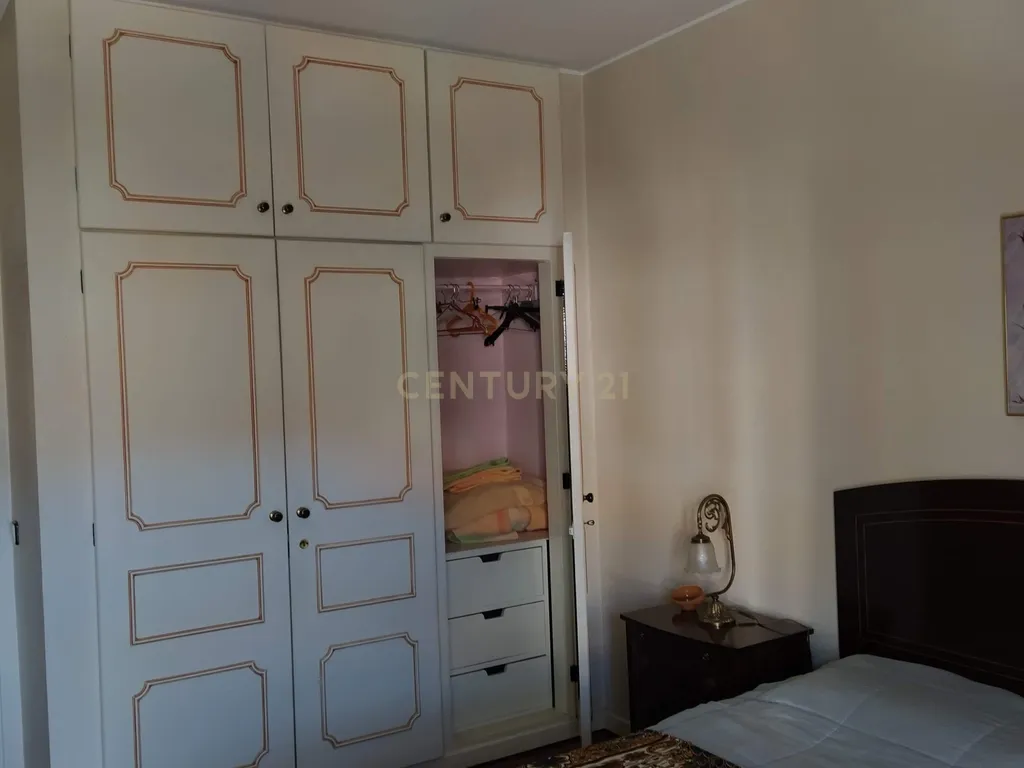 Apartamento T5 Mobilado c/ Garagem dupla fechada - Figueira da Foz - Image 32
