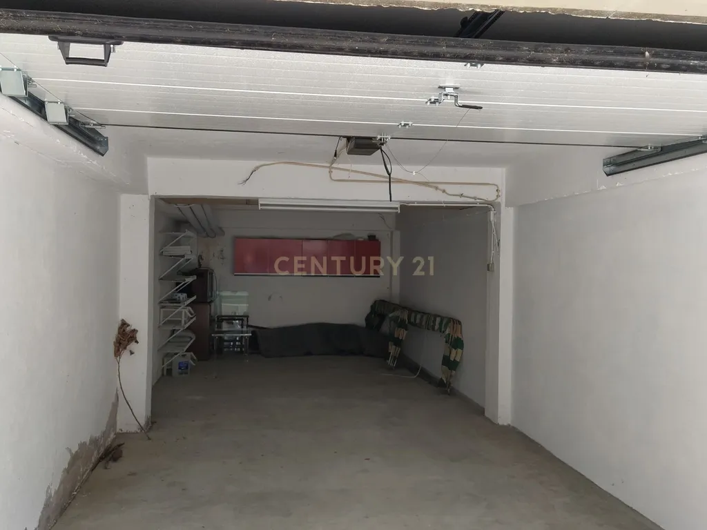Apartamento T5 Mobilado c/ Garagem dupla fechada - Figueira da Foz - Image 50