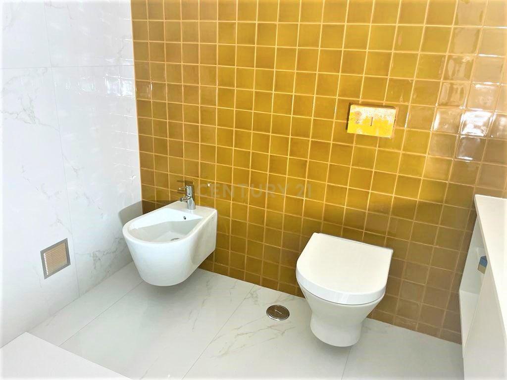 Apartamento T5 Totalmente Renovado no Bairro do Liceu - Image 29