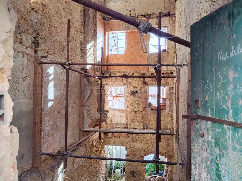Prédio para investimento na Estrela em Lisboa - Image 3