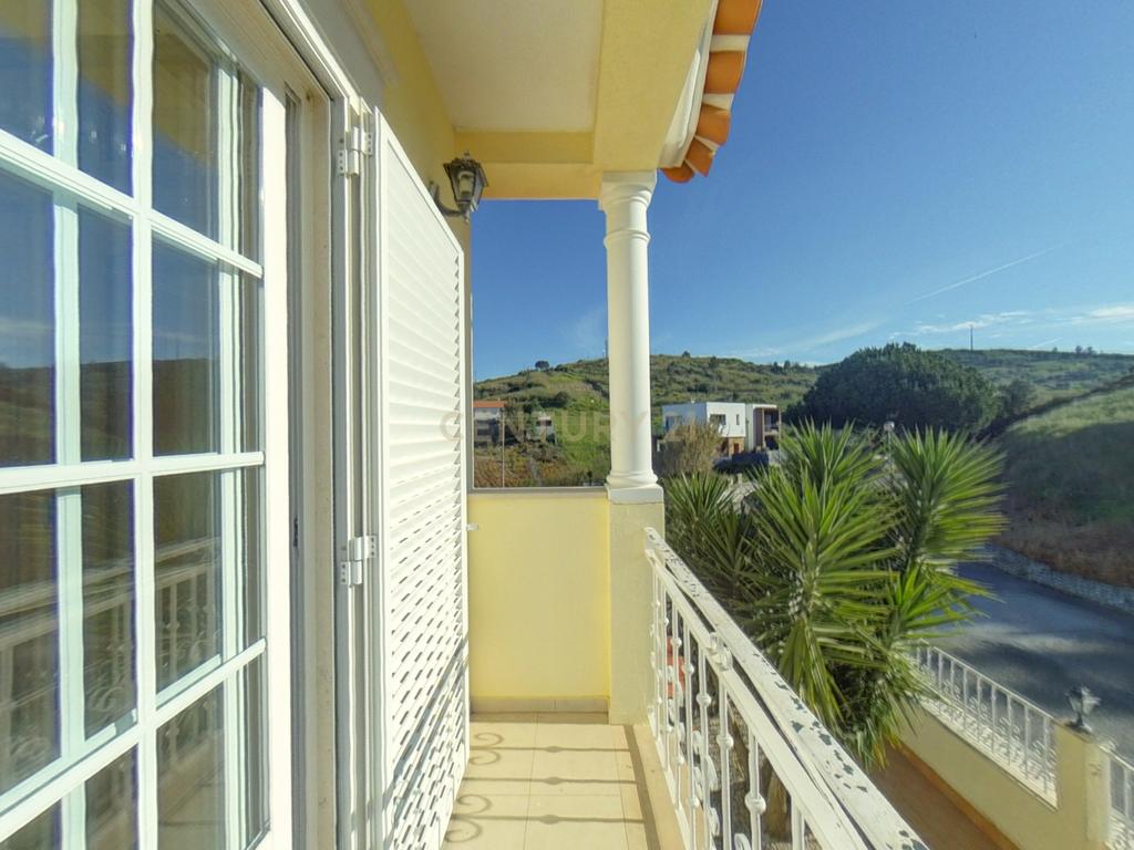 Arrendamento de Moradia T4 com piscina em Torres Vedras - Image 16