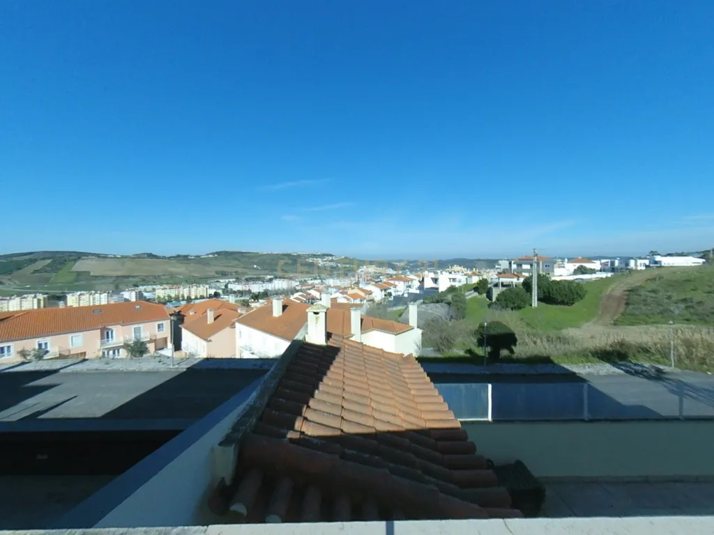 Arrendamento de Moradia T4 com piscina em Torres Vedras - Image 38