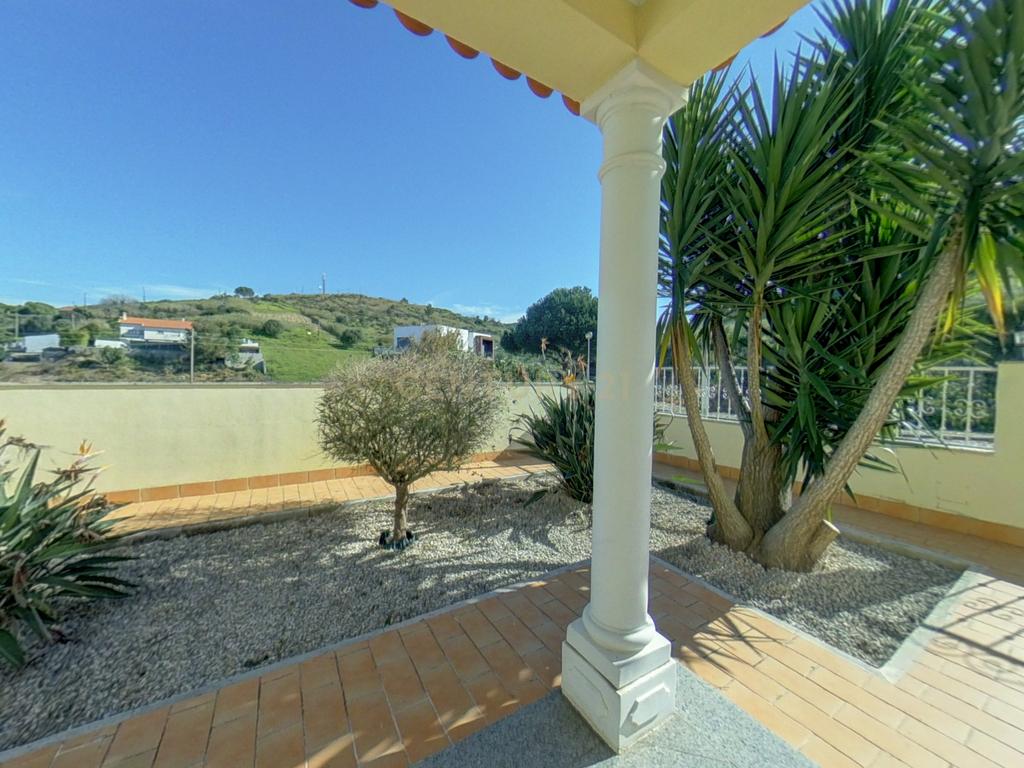 Arrendamento de Moradia T4 com piscina em Torres Vedras - Image 39