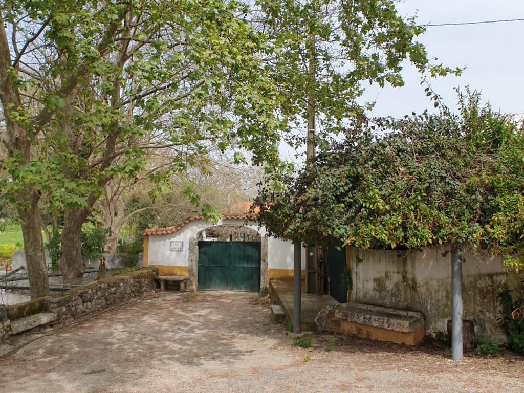 Quinta Centenária à venda em Caxias - Image 1