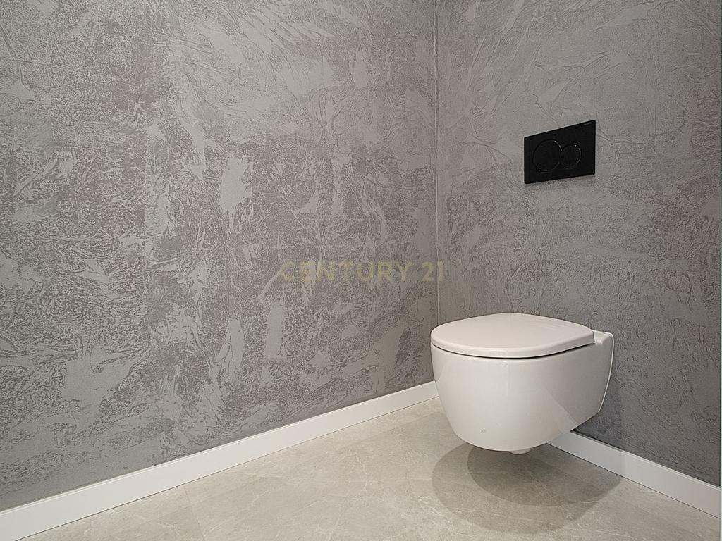 Viva o Luxo: Moradia Térrea de 5 Quartos com Piscina de Água Salgada e Acabamentos de Excelência na Verdizela - Image 18