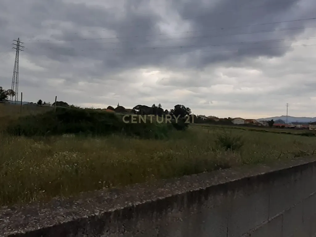 Terreno para construção industrial em zona central de Arcozelo - Image 4
