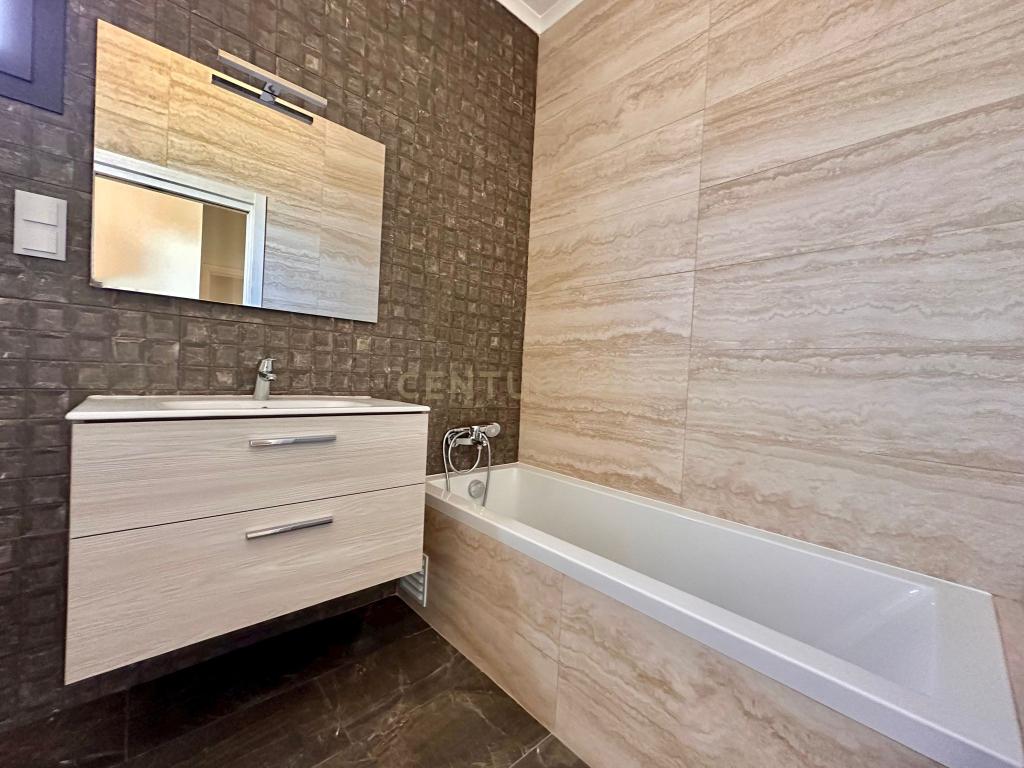 NOVO! Apartamento T4 em Portimão, Algarve - Image 31