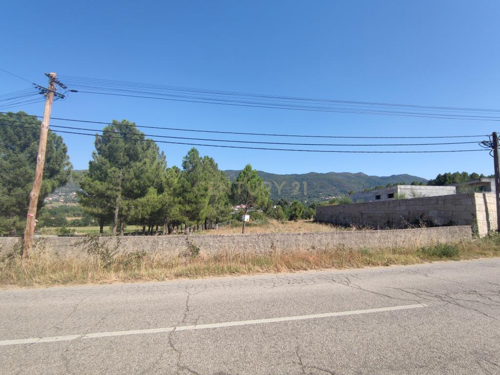 Terreno para construção a 4kms do centro da cidade de Chaves - Image 4