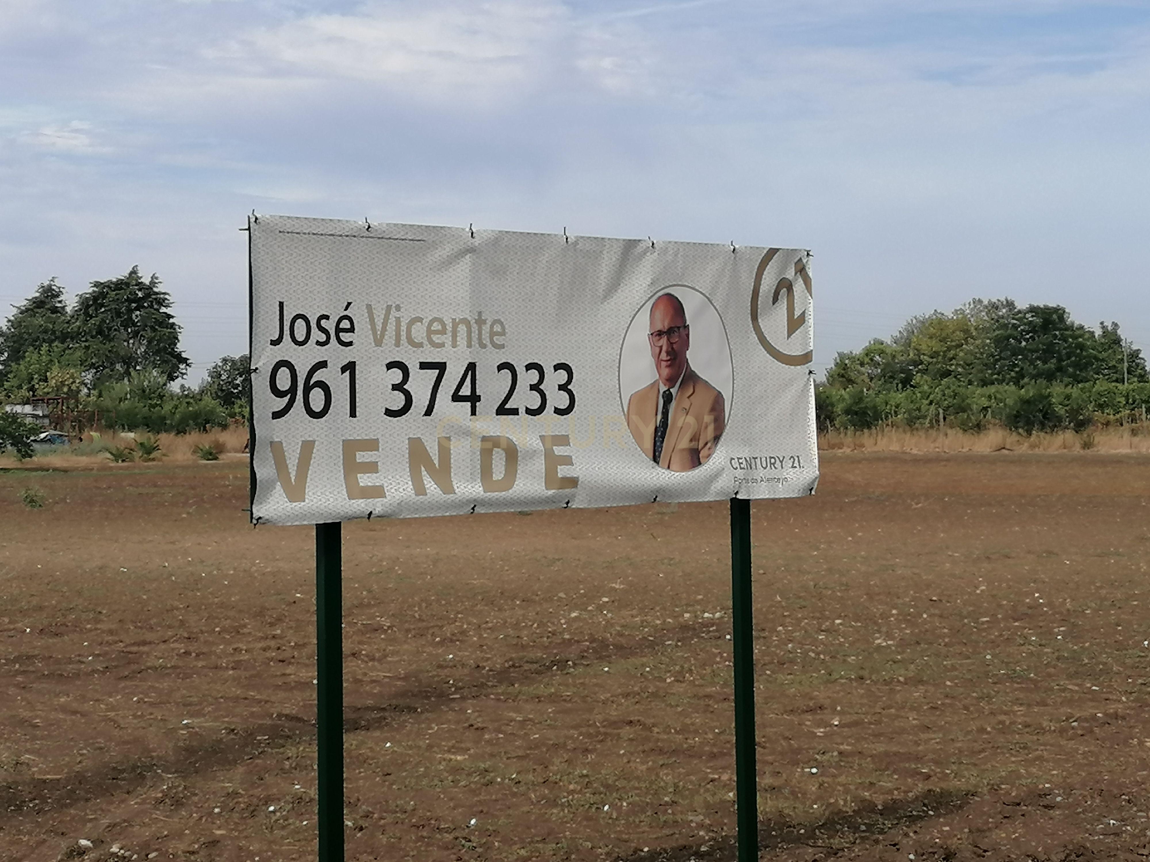 BEJA -ALENTEJO Zona privilegiada para o FUTURO da Cidade , Arrisque ser o 1º. e Ficará a ganhar DESTAQUE EM CURSO de 1 hectare . Áreas de Implantação cerca de 6000 m2 - Image 15