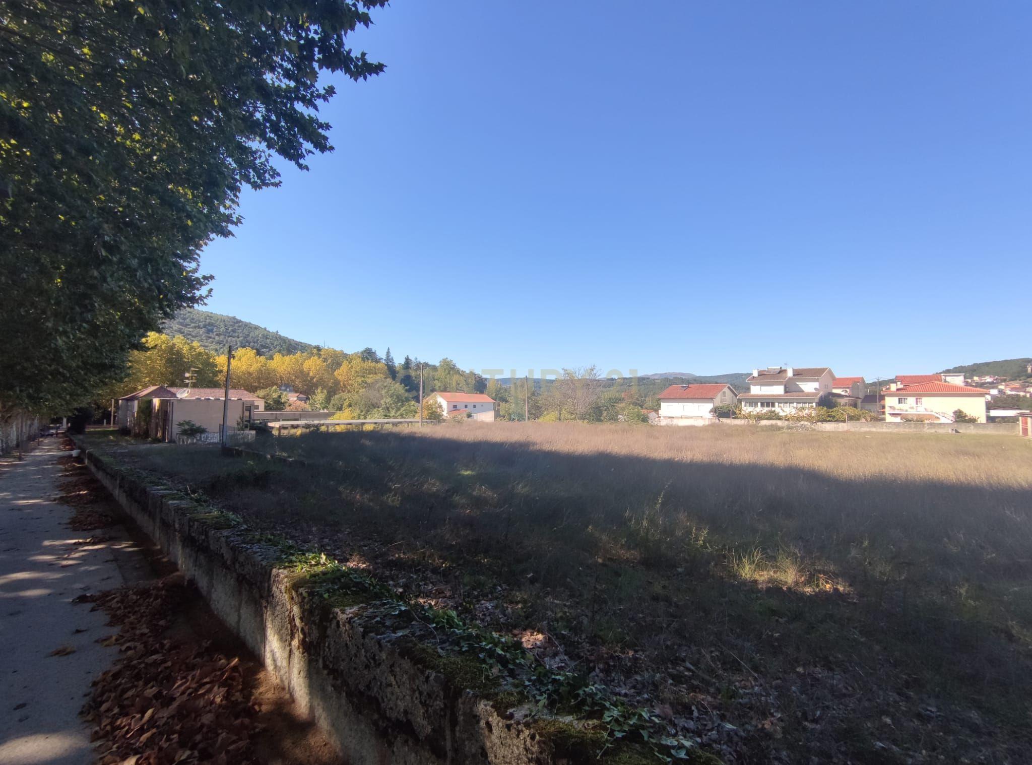 Land for sale in Chaves, Portugal — €225,000