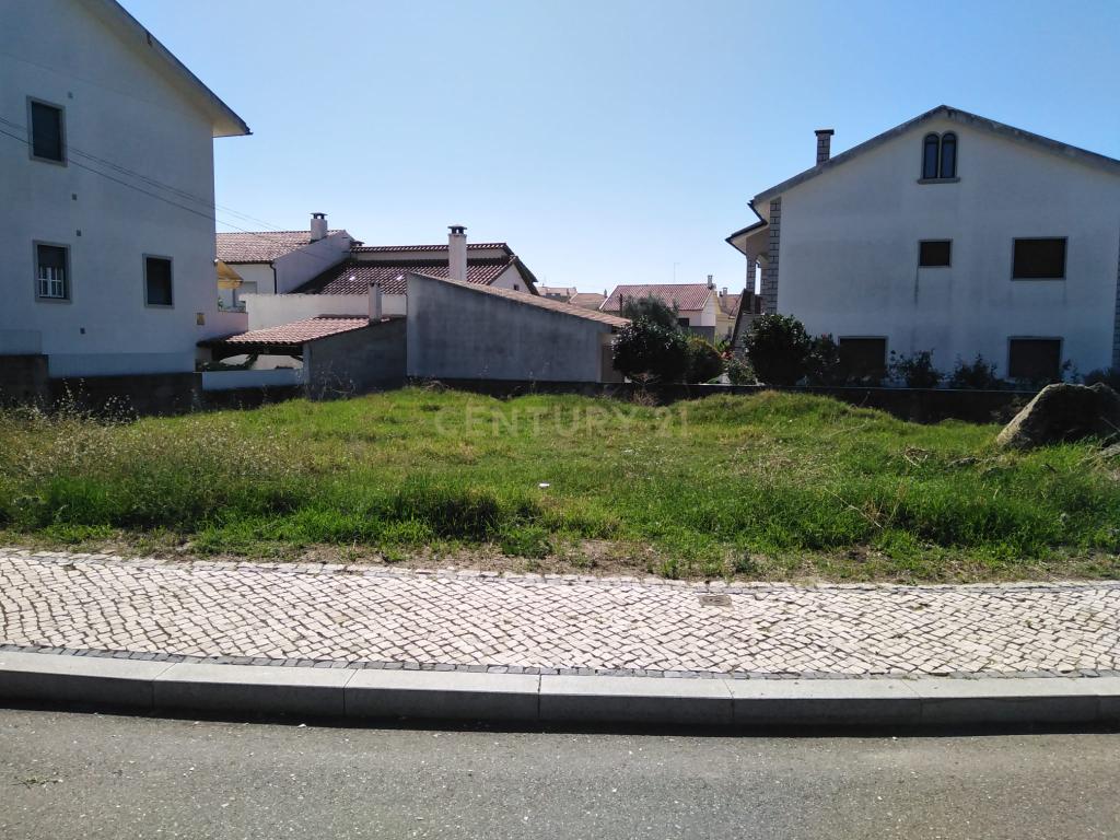 Excelente Terreno urbano na vila de Alcains, Castelo Branco - Image 8