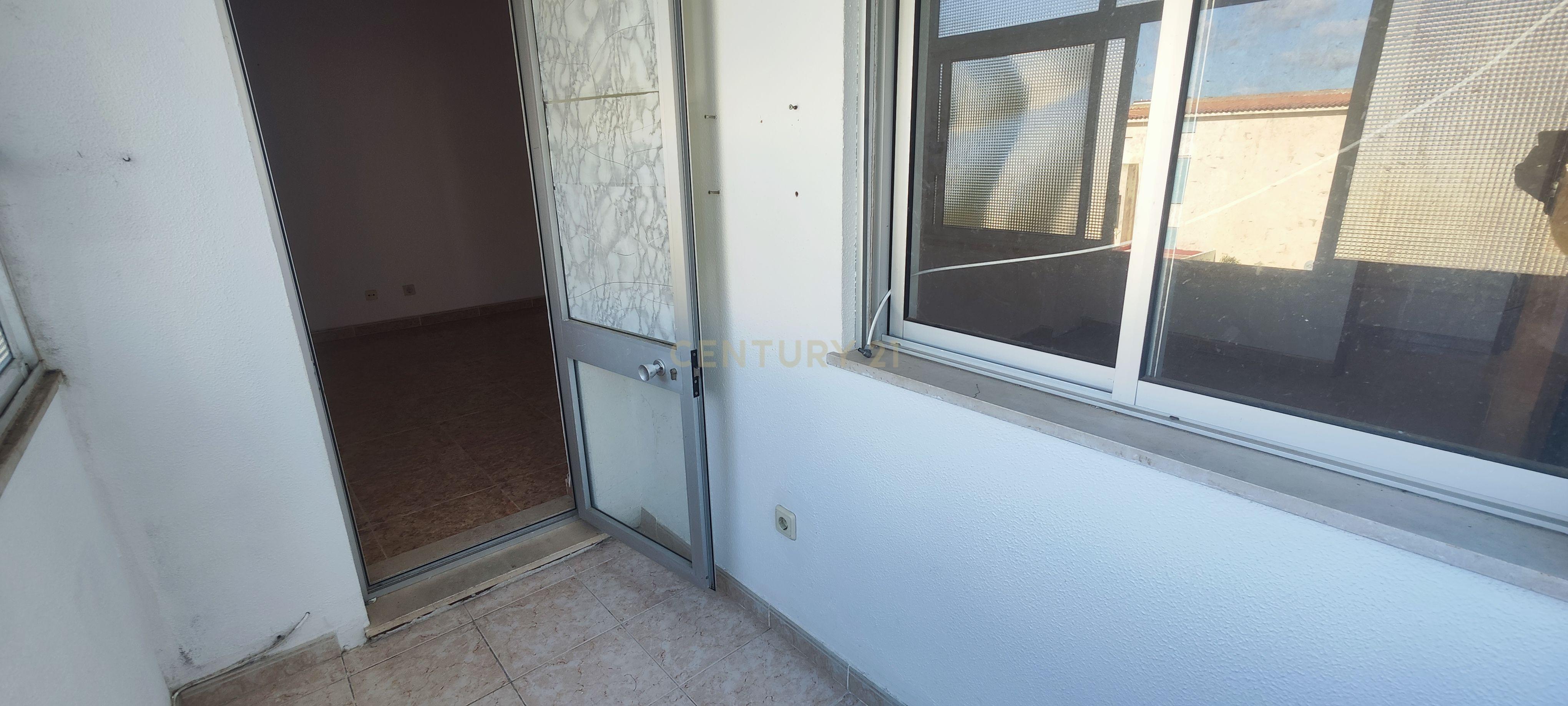 Apartamento T3 em Vila Real de Santo António - Image 12