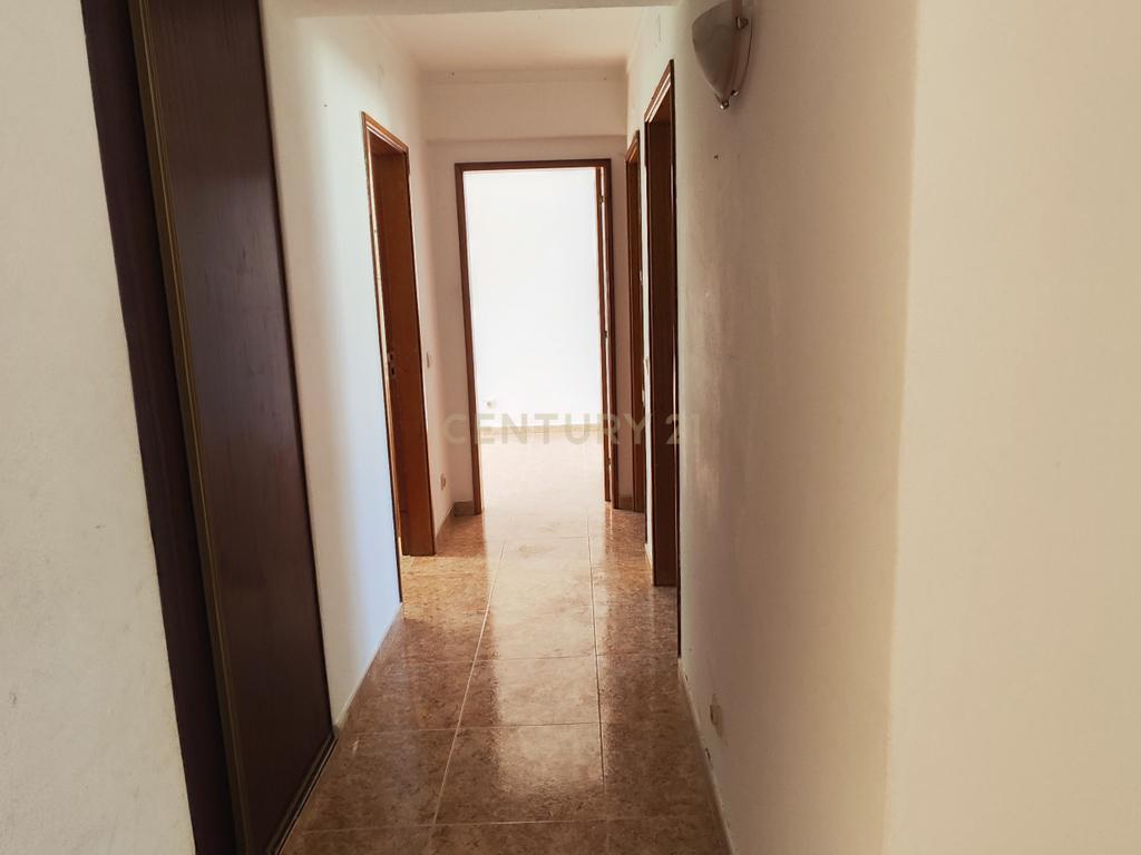 Apartamento T3 em Vila Real de Santo António - Image 9