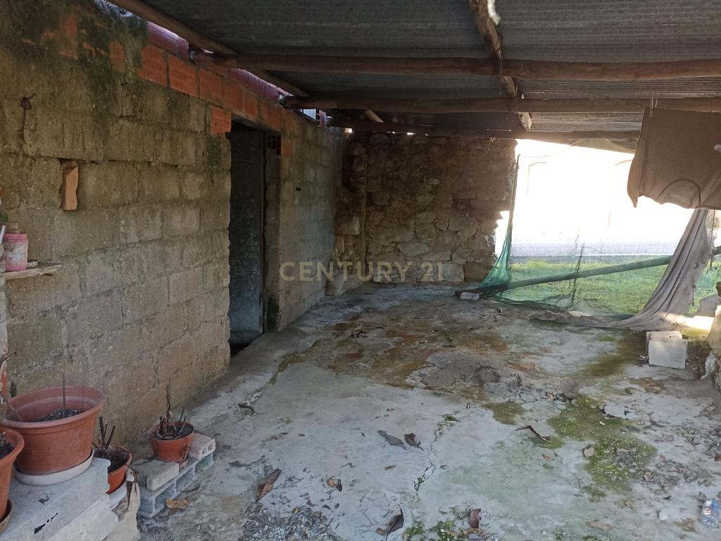 Casa antiga em pedra mais terreno excelente negocio - Image 10