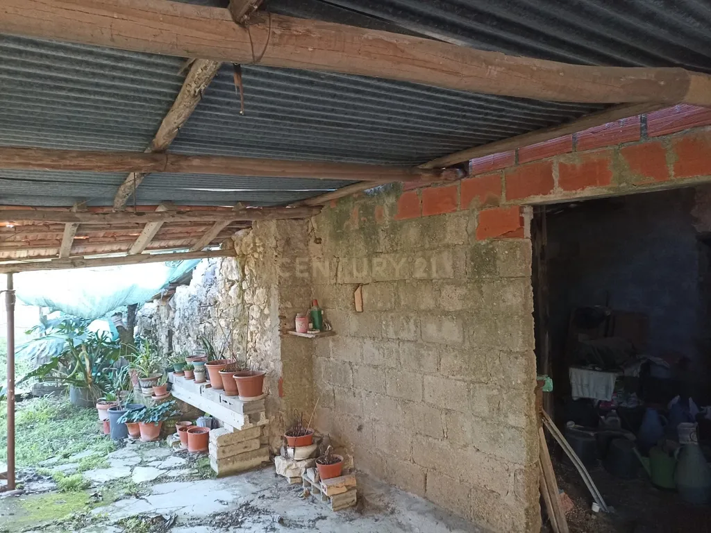 Casa antiga em pedra mais terreno excelente negocio - Image 6