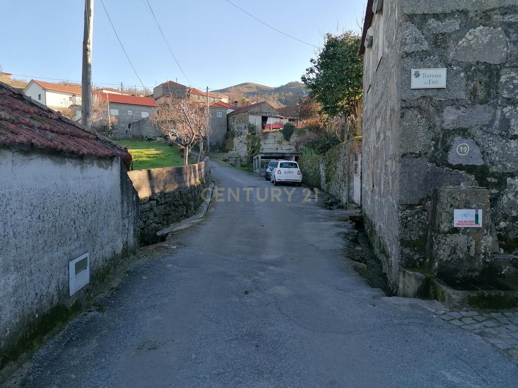 CASA RÚSTICA EM PEDRA I FELGUEIRAS (RESENDE) - Image 89