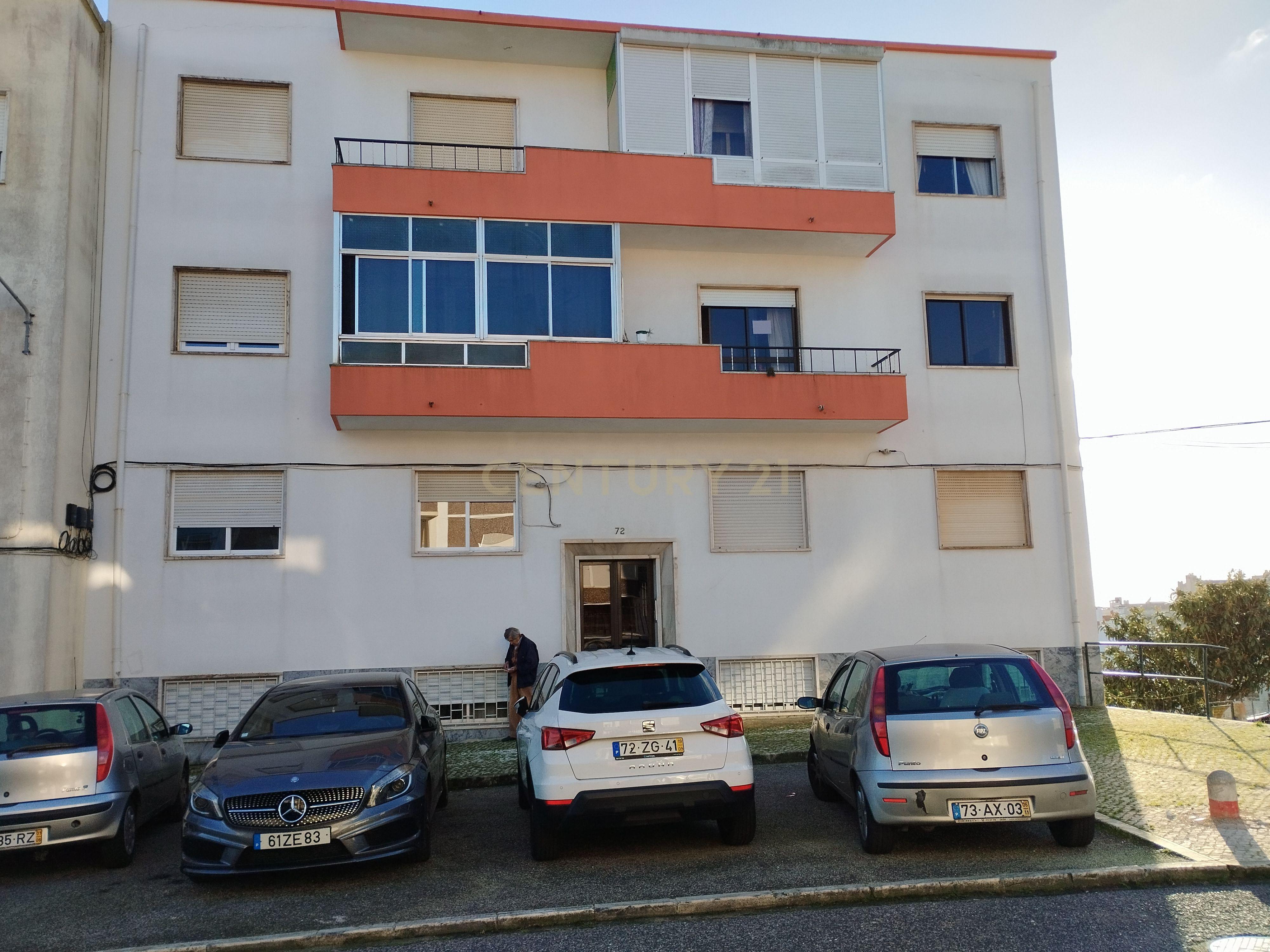 Apartamento T3 Queluz/Belas - Image 10