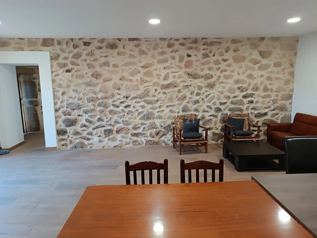 Terreno com Moradia Rústica totalmente remodelada, Idanha-a-Nova - Image 3