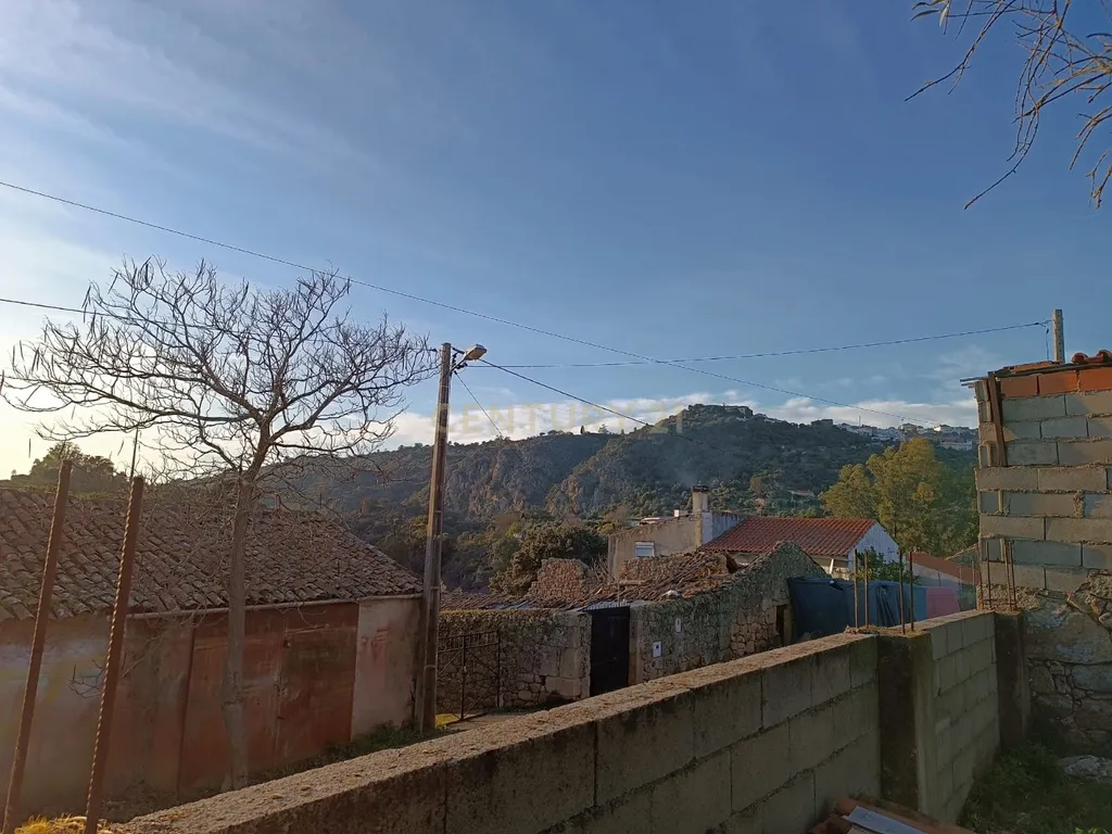 Terreno com Moradia Rústica totalmente remodelada, Idanha-a-Nova - Image 12