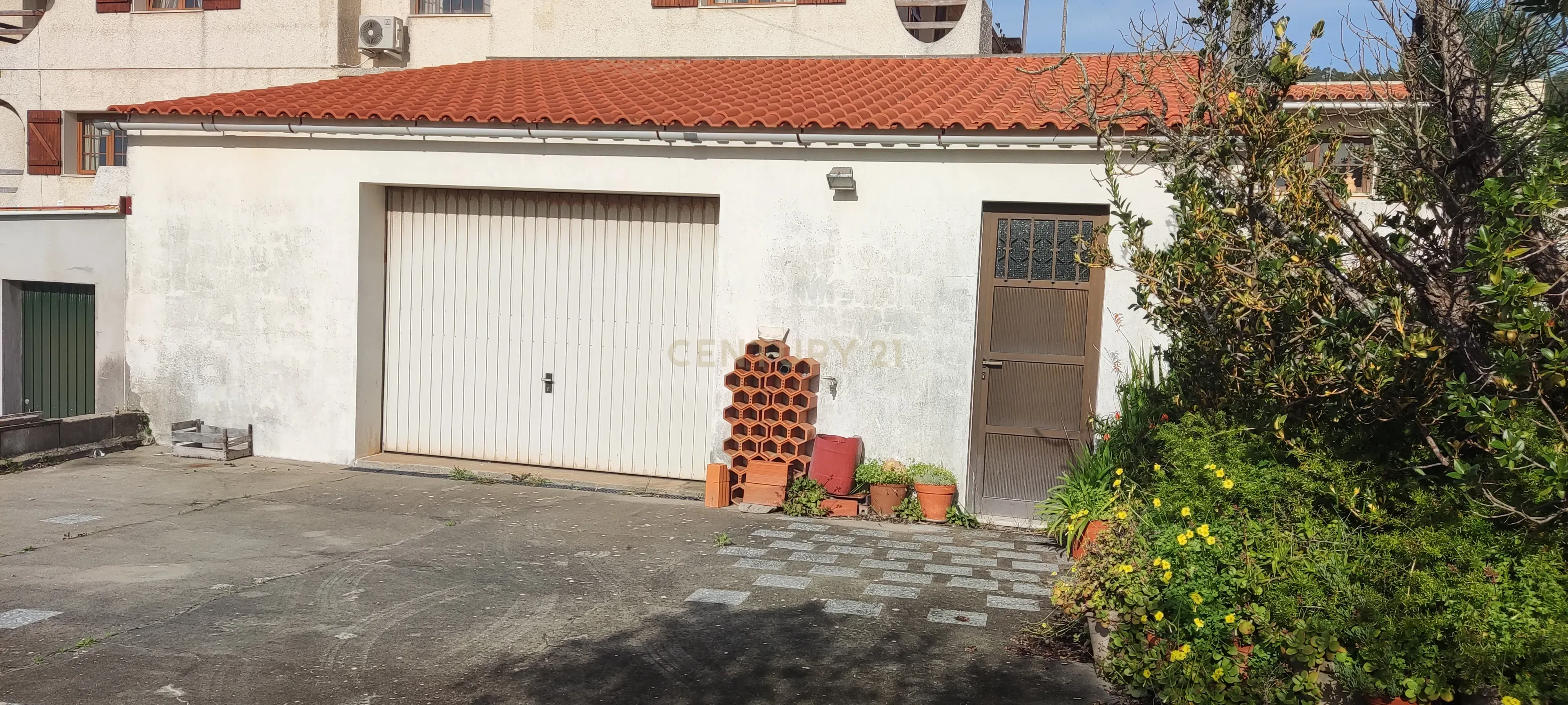 Terreno misto com viabilidade construtiva até 500m2 - Buarcos, Figueira da Foz - Image 4