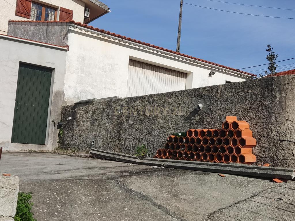Terreno misto com viabilidade construtiva até 500m2 - Buarcos, Figueira da Foz - Image 5