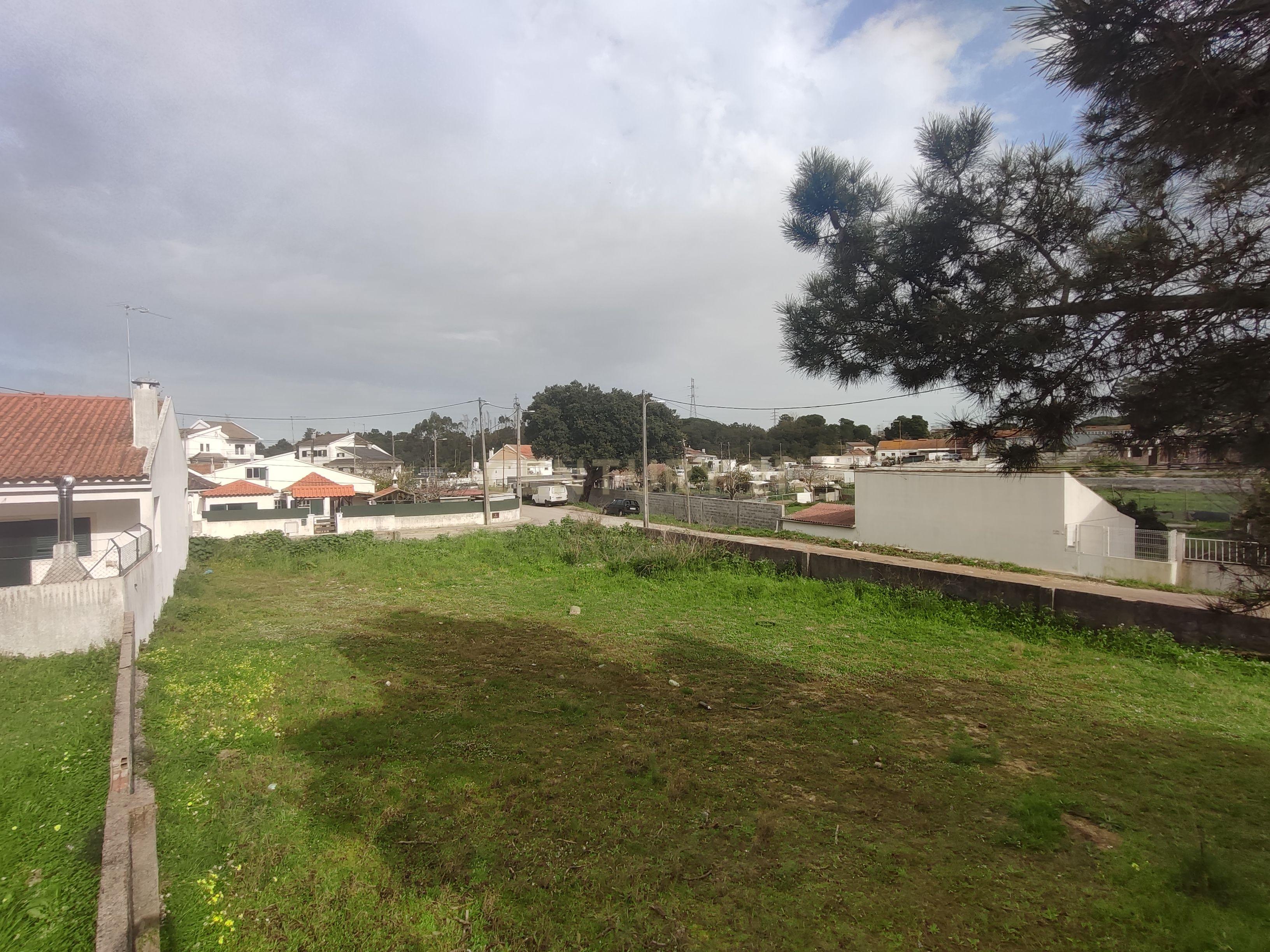 NãO PERCA ESTA OPORTUNIDADE! Terreno Urbano 430m² na Amora, Seixal - Image 3