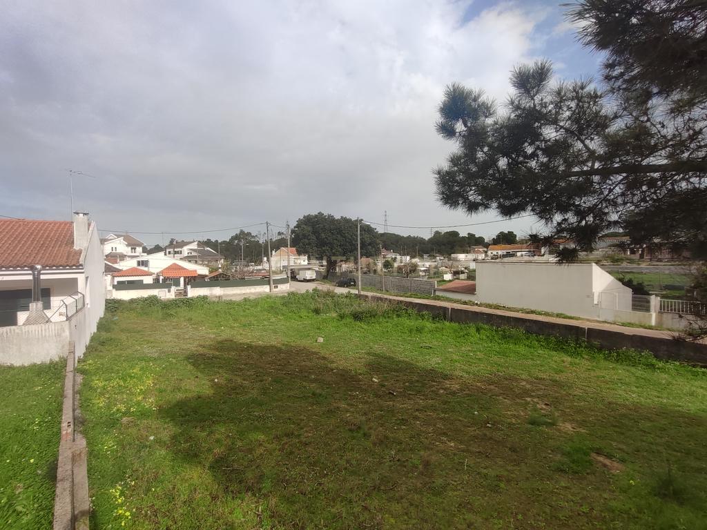 NãO PERCA ESTA OPORTUNIDADE! Terreno Urbano 430m² na Amora, Seixal - Image 3