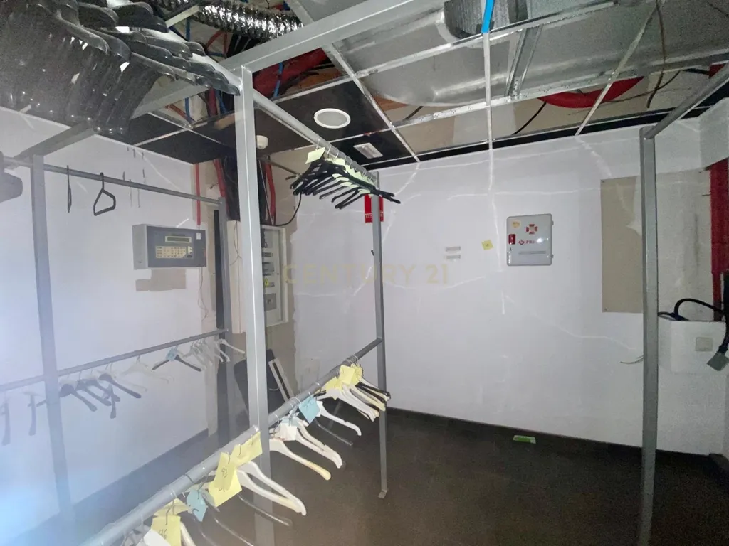 undefined - Image 7