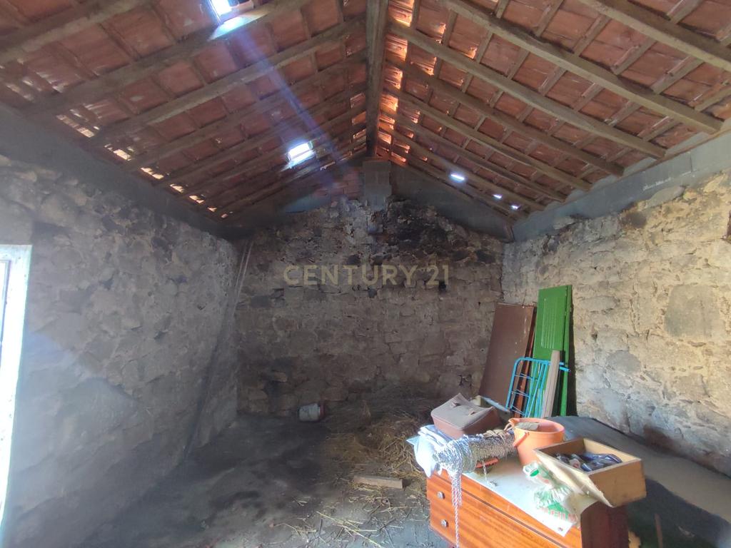 Casa em pedra na Devesa, Monsanto - Image 1