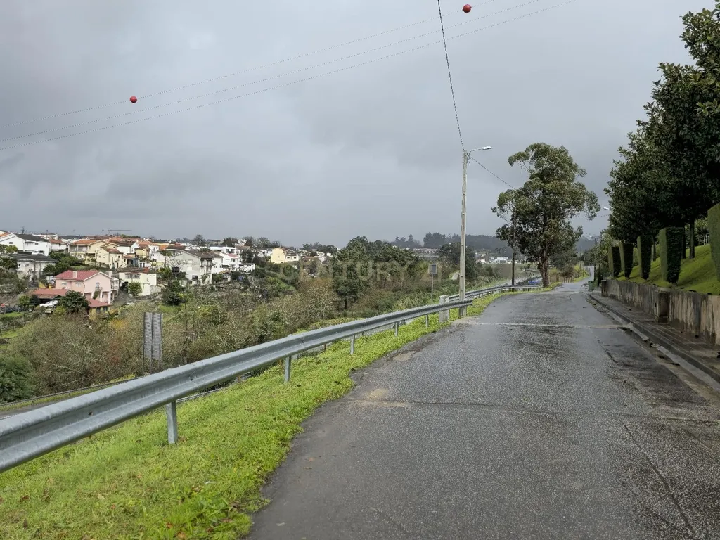 Terreno com viabilidade de construção - Image 11