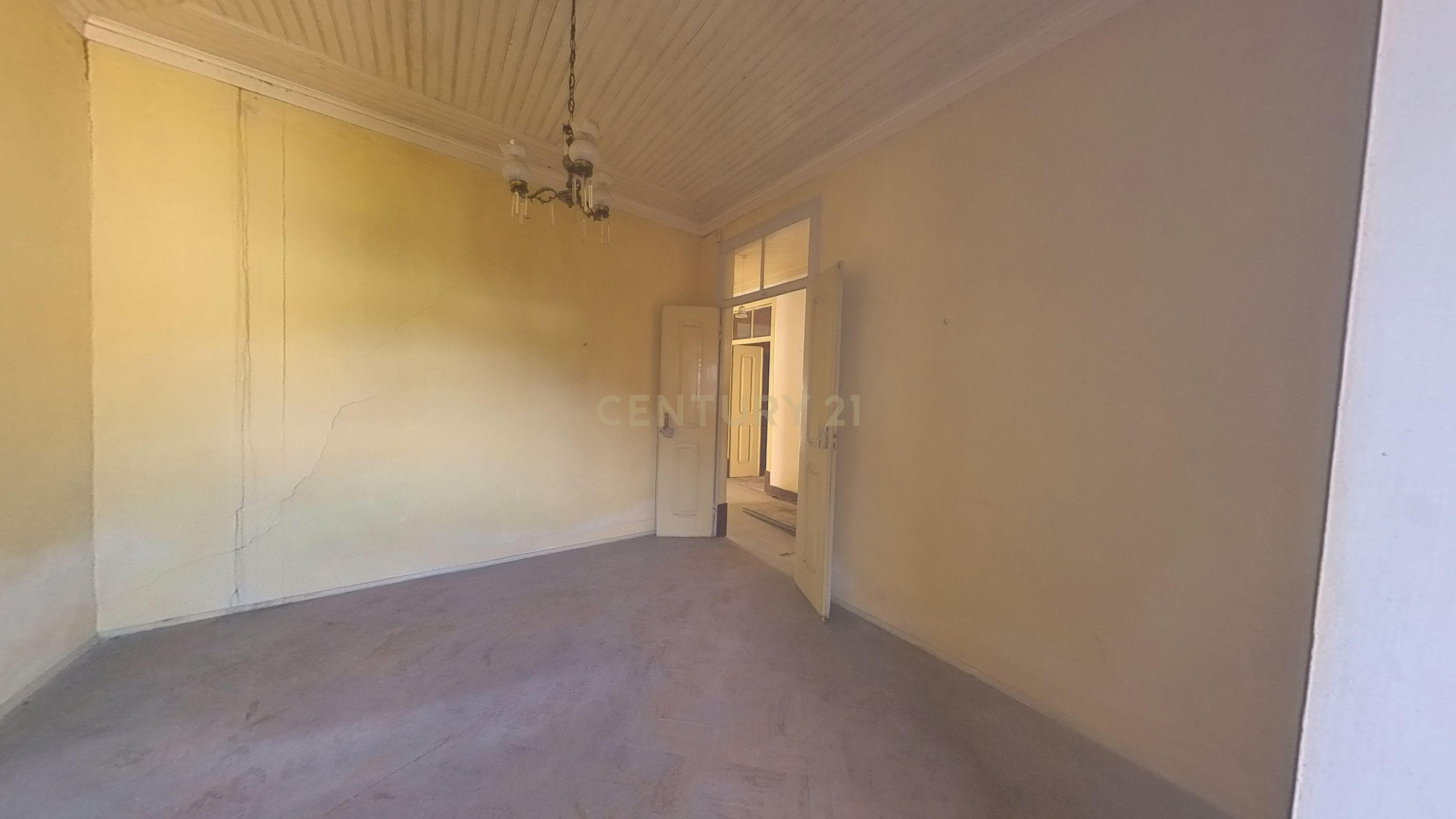 Moradia T3 com Adega e garagens no Vilar - Image 18