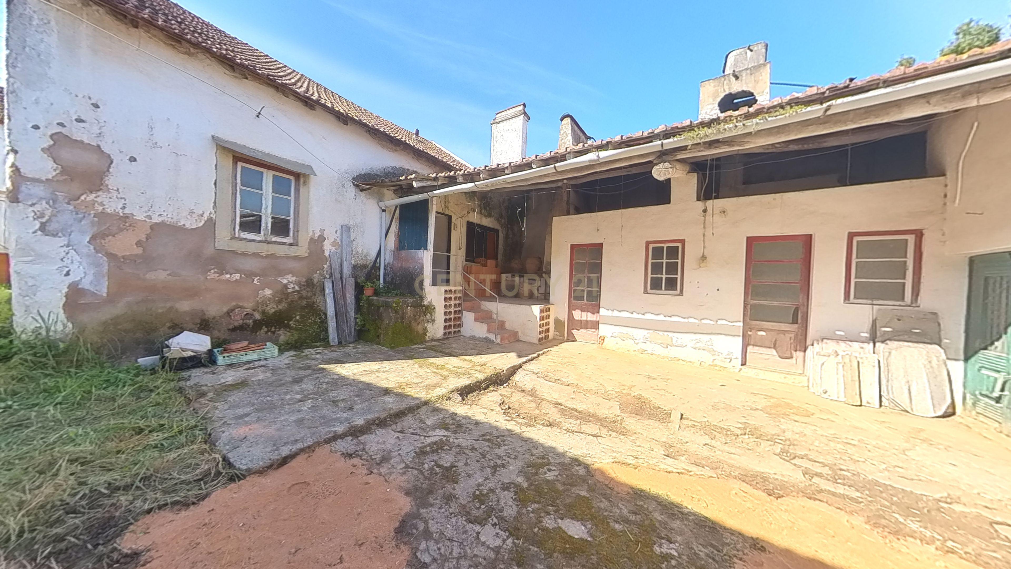 Moradia T3 com Adega e garagens no Vilar - Image 48