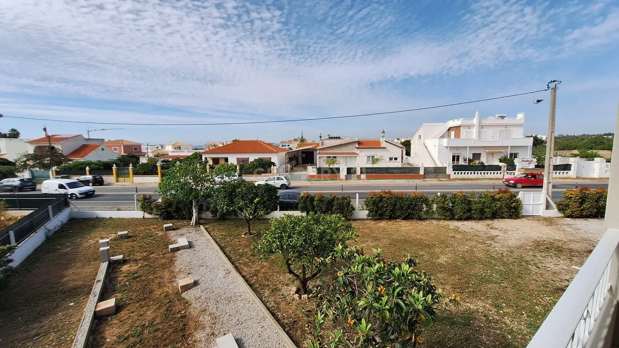 Predio com espaço comercial e a apartamento t3 em Pêra - Image 30