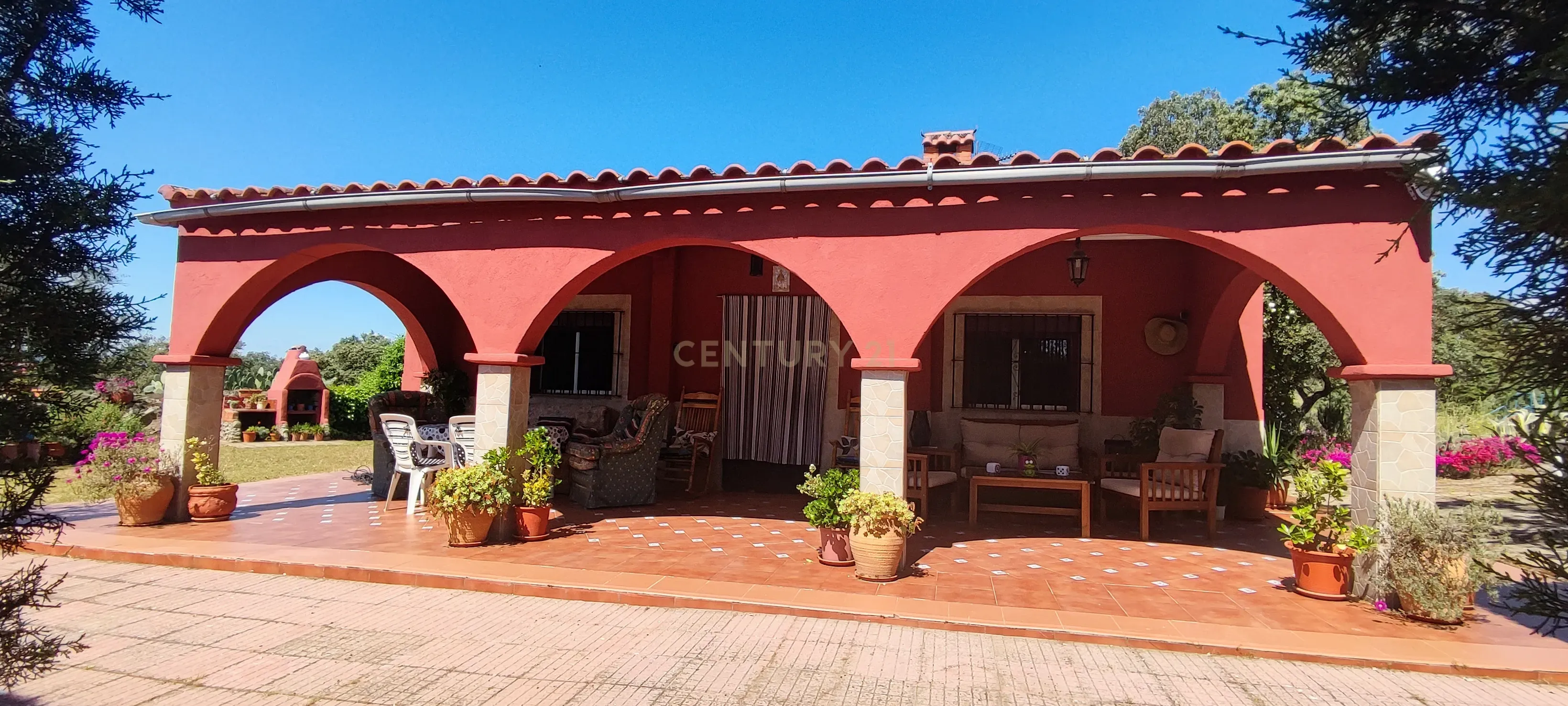 undefined - Image 1