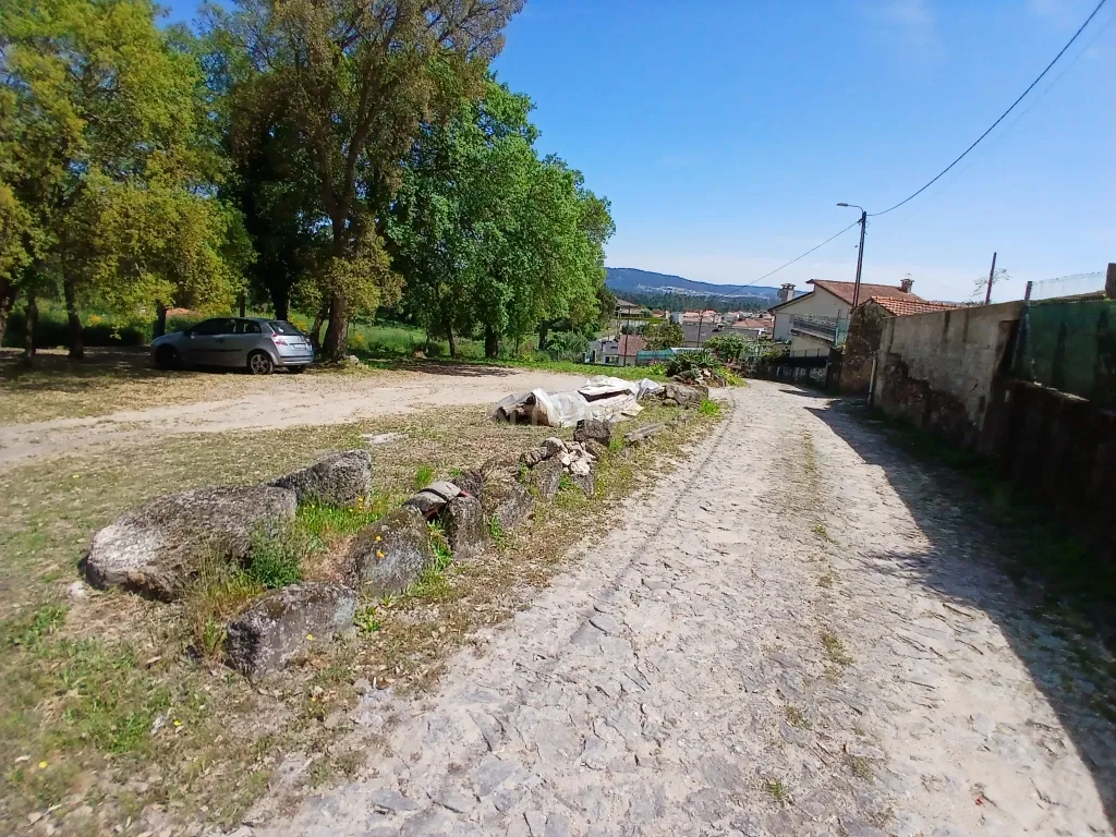 Terreno: "Bouça de Manteiros", ou "das Fontainhas" - Image 7