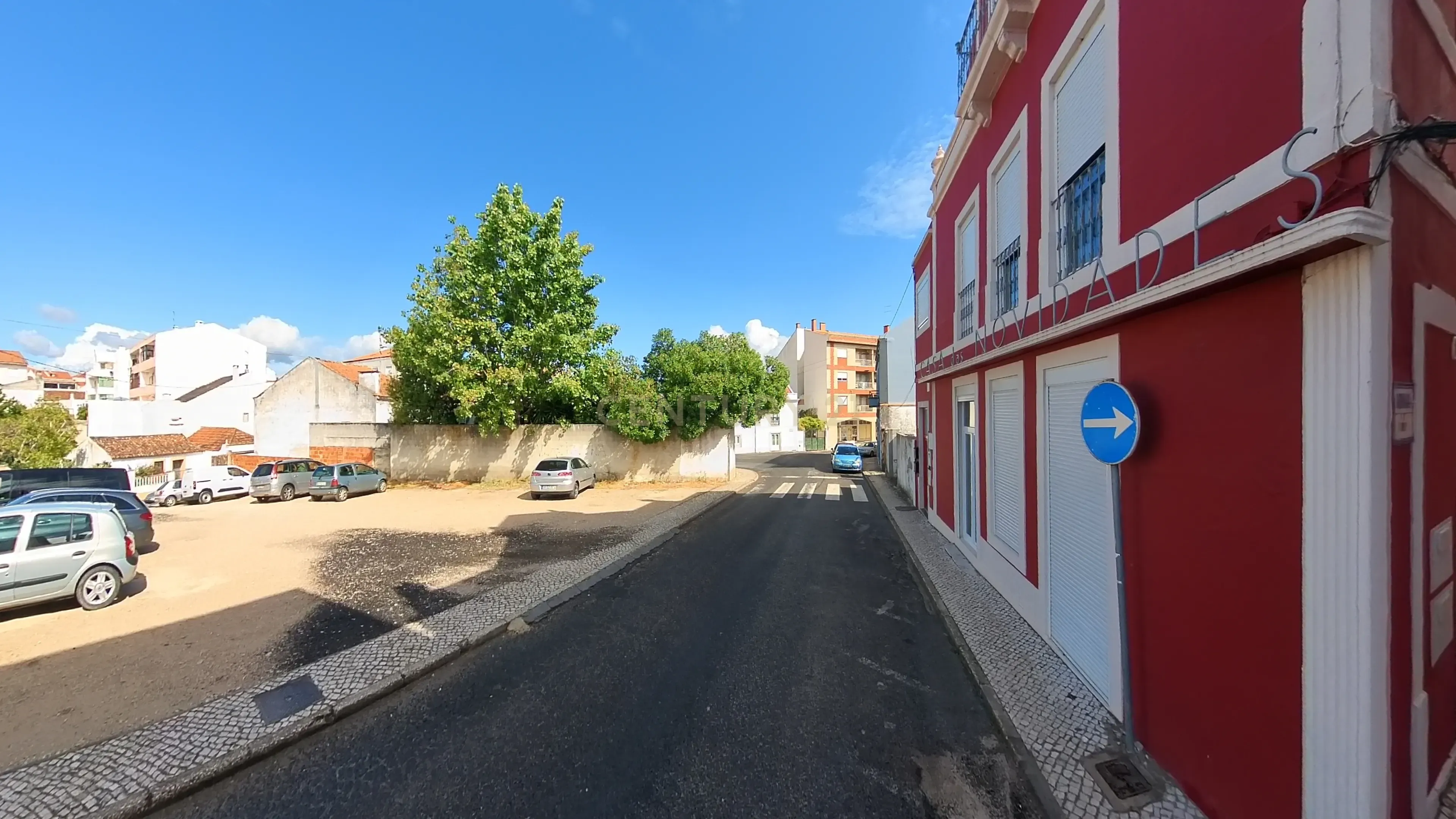 Terreno para construção no Centro do Bombarral. Óptima oportunidade de negócio. - Image 2