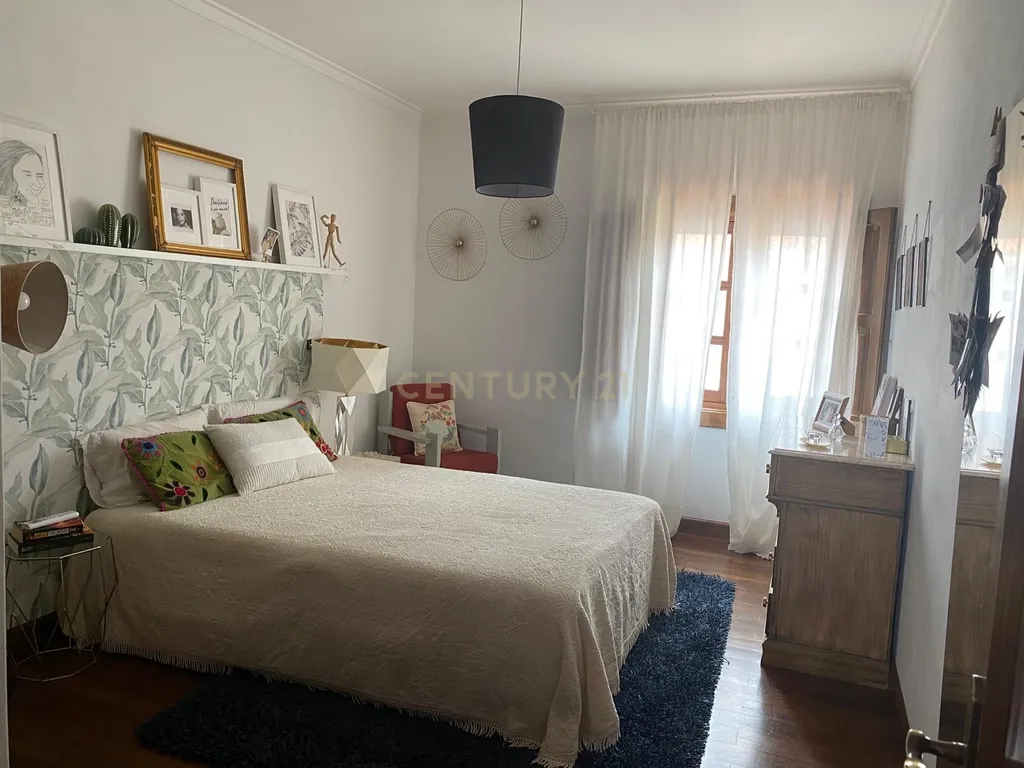 Moradia no Bairro Urbimira - Image 32