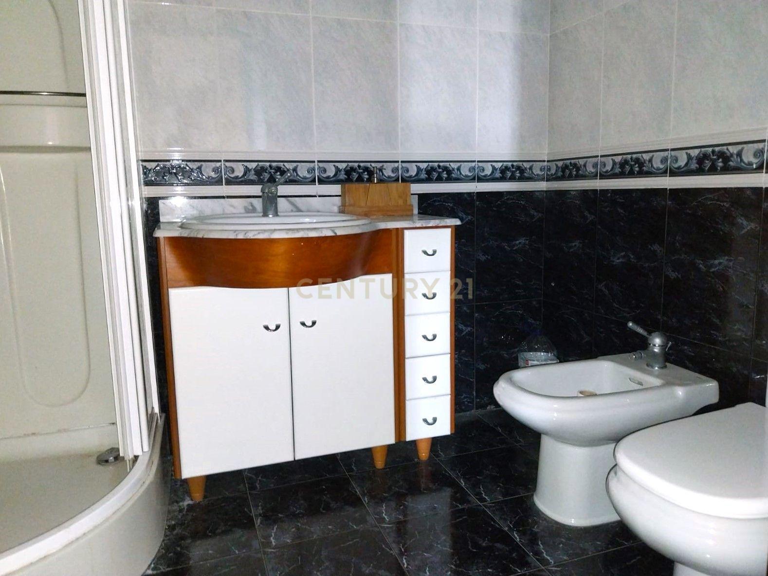 Moradia T4 - Image 7
