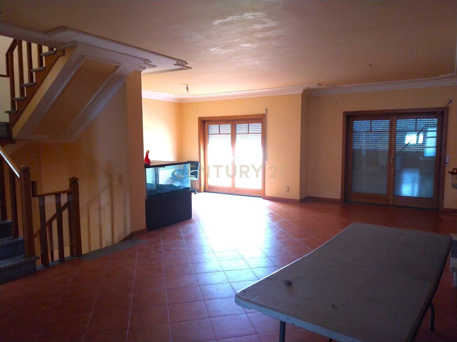 Moradia T4 - Image 15